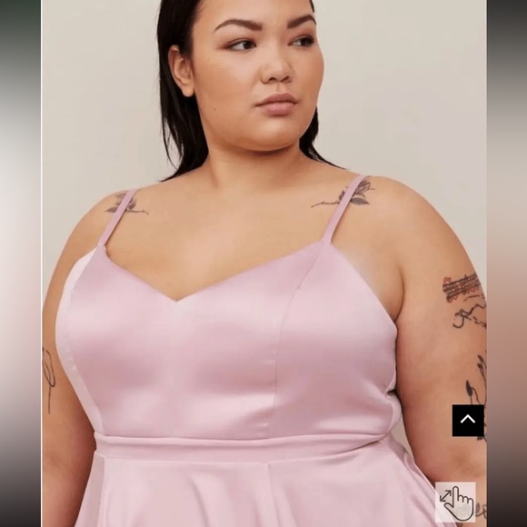 ISO Mini Satin Skater Dress SIZE 22 will pay retail price - Picture 5 of 5